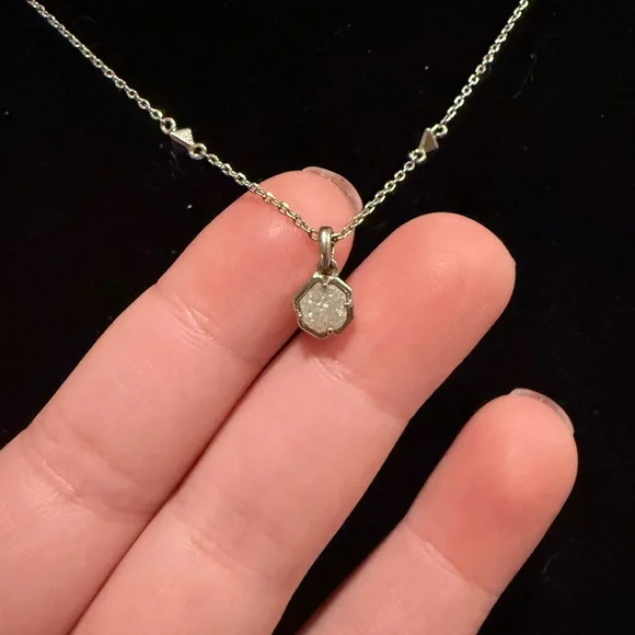 Kendra Scott Nola Silver Tone Pendant Necklace in Iridescent Drusy - Picture 4 of 8